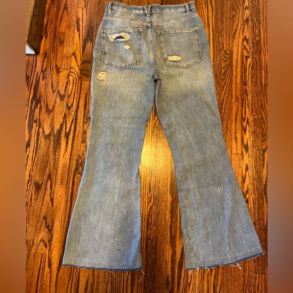 Free People Curvy Bell Bottom Jeans size 27 - Picture 2 of 3